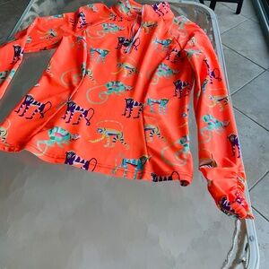 TzuTzu brand zipped top